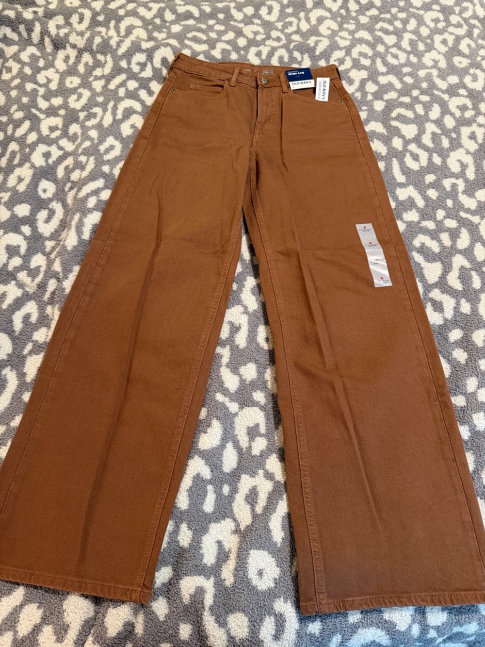 Old Navy Wide-Leg Jeans in Rustic Brown